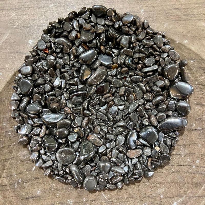 Hematite Chips 1oz (Crystal Chip Bar)