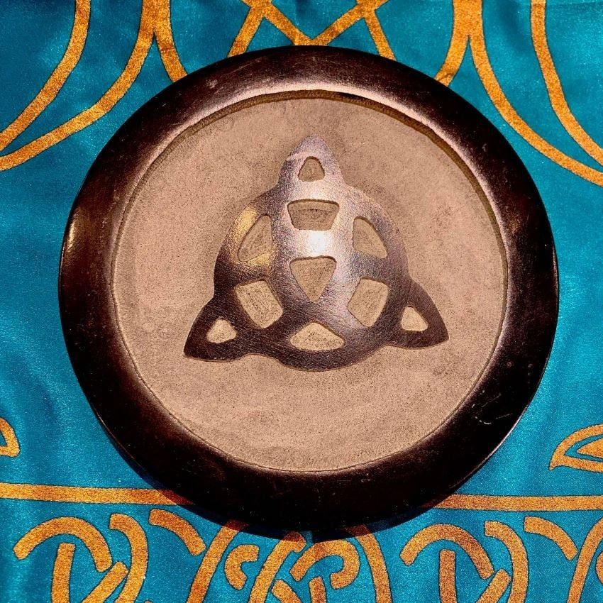 Triquetra Altar Tile