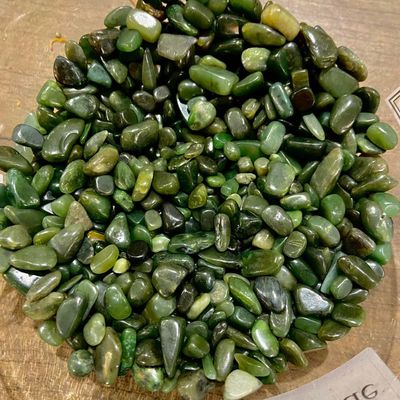 Nephrite Jade Chips 1oz (Crystal Chip Bar)