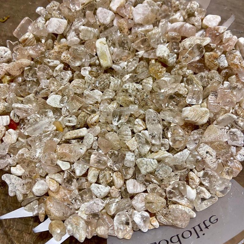 Lodolite Quartz Chips 1oz (Crystal Chip Bar)