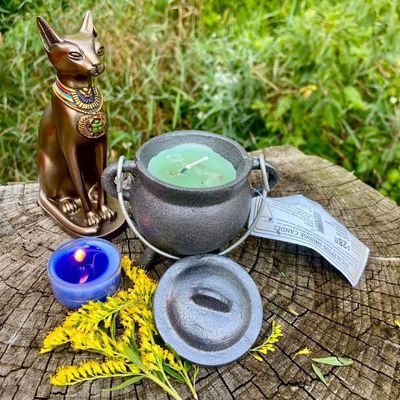 Cast Iron Cauldron 4inch with Smudge Candle Eucalyptus