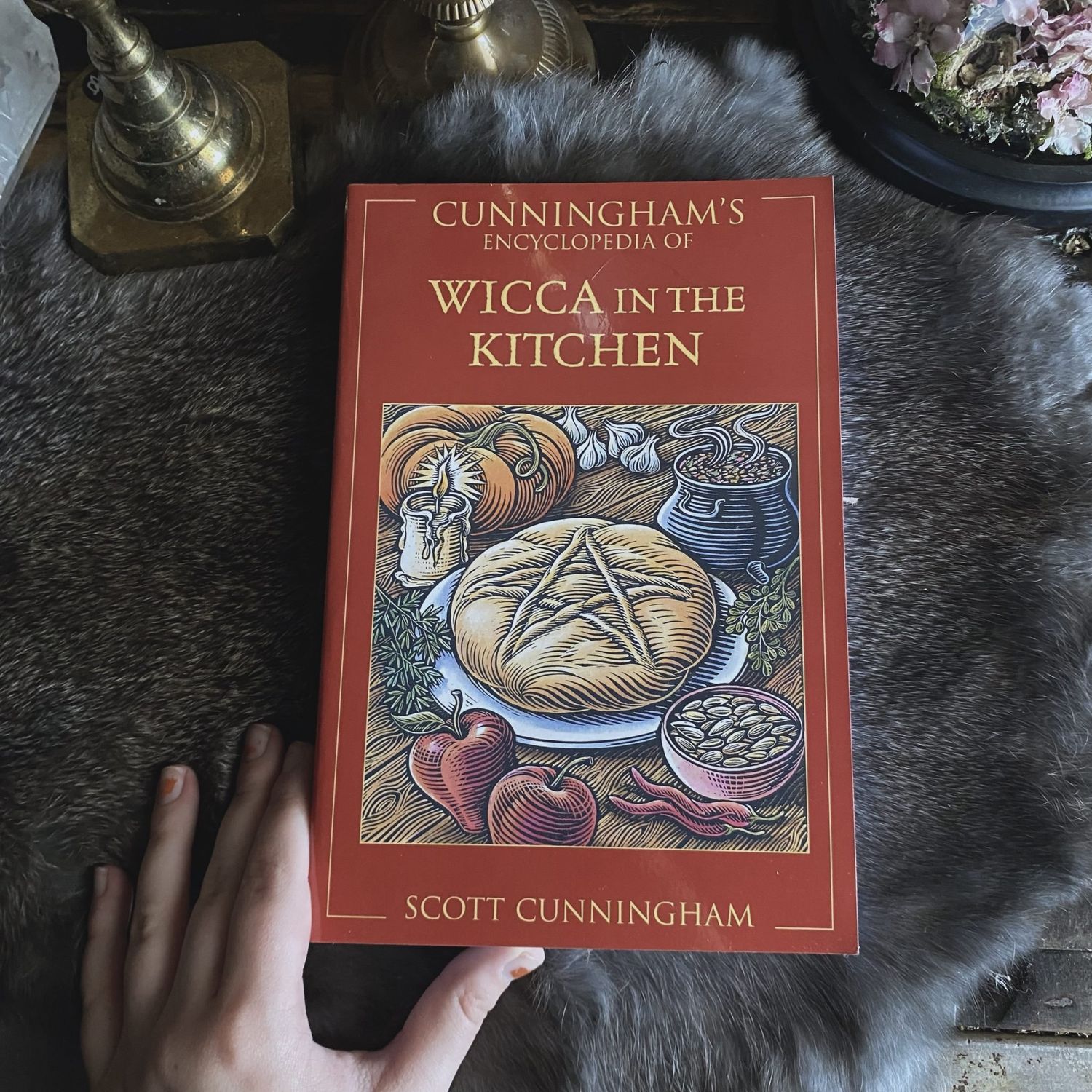 CUNNINGHAM&#39;S ENCYCLOPEDIA OF WICCA IN THE KITCHEN (formerly titled THE MAGIC OF FOOD)