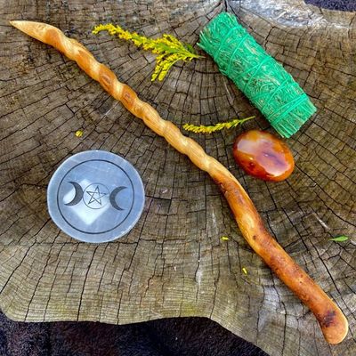 Luna Ignis Oak wand Nodons