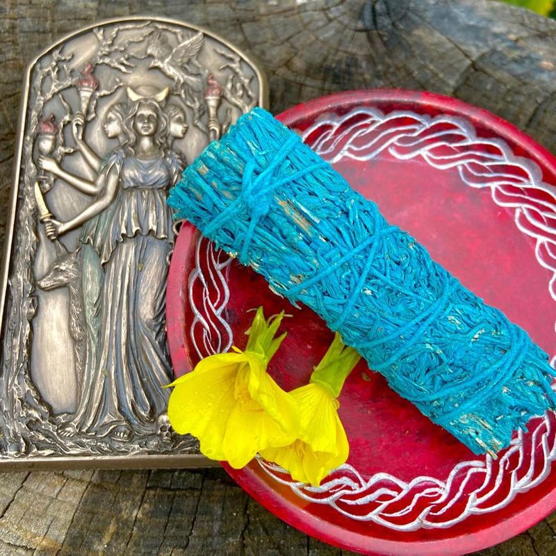 Medium Smudge White Sage  Infused With Nag Champa 4 Inches