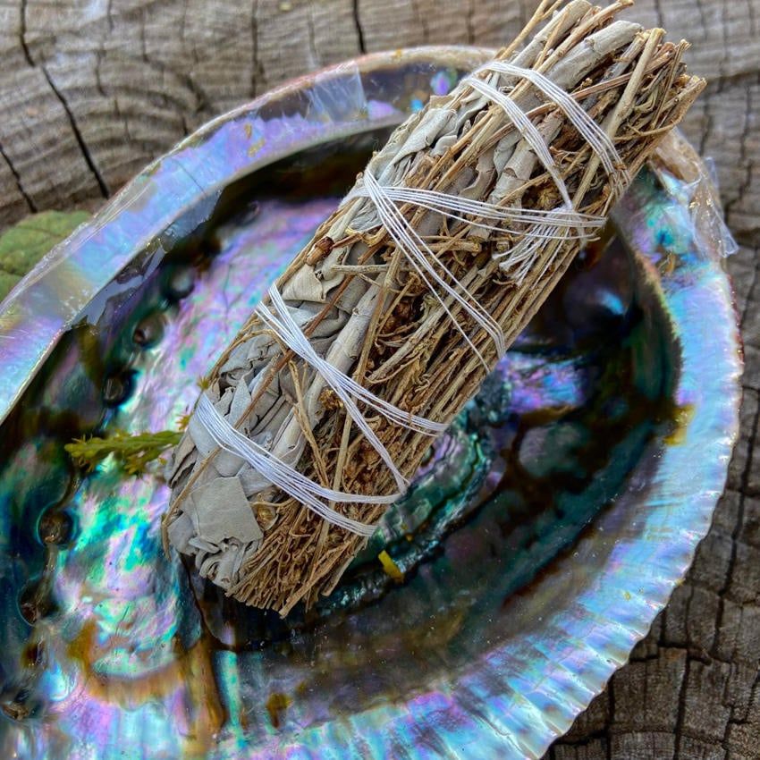 Medium Smudge White Sage And Copal 4 Inches