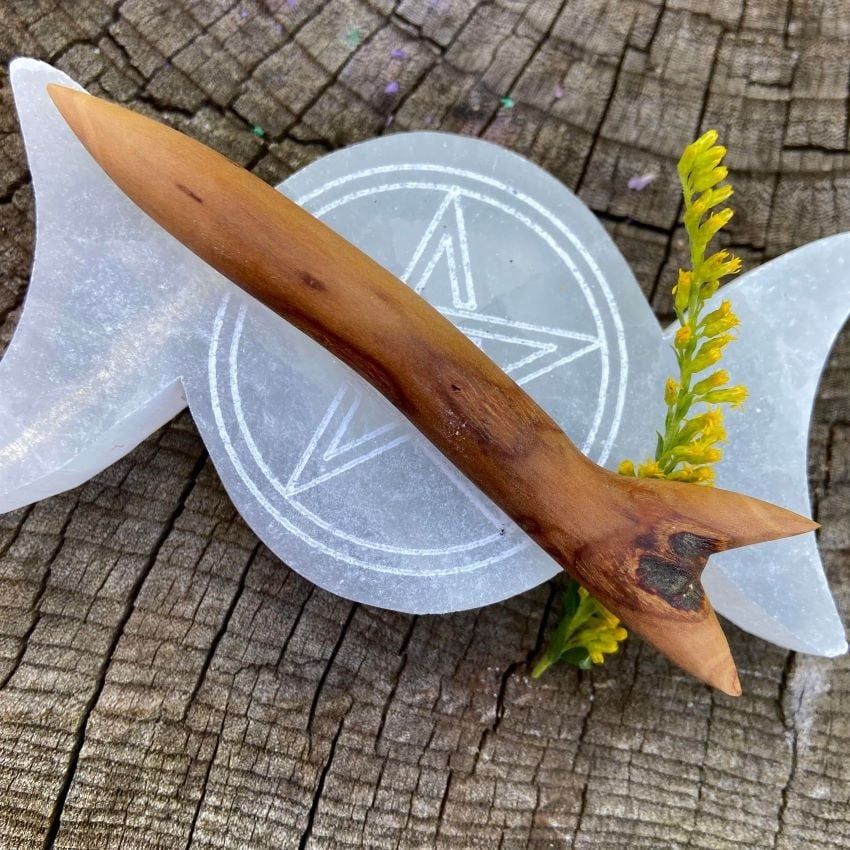 Luna Ignis Apple Keppen with fork