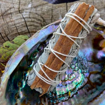 Medium Smudge White Sage and Cinnamon 4 Inches