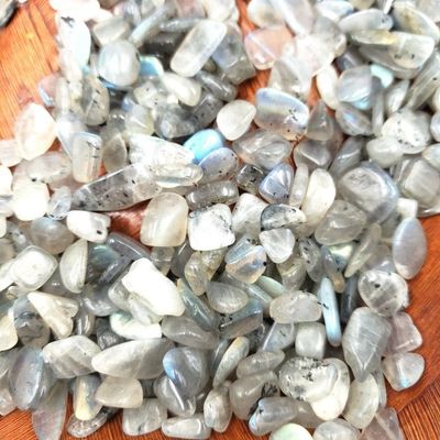 Rainbow Moonstone Chips 1oz (Crystal Chip Bar)