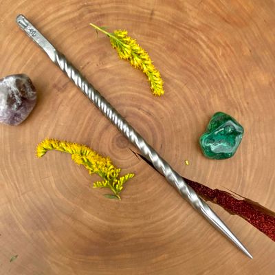 Cunning Craft Iron Wand with single twist 1