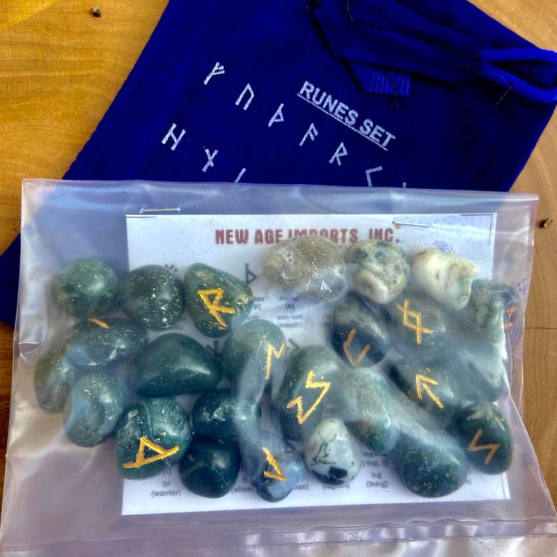 Tree Agate Rune Set