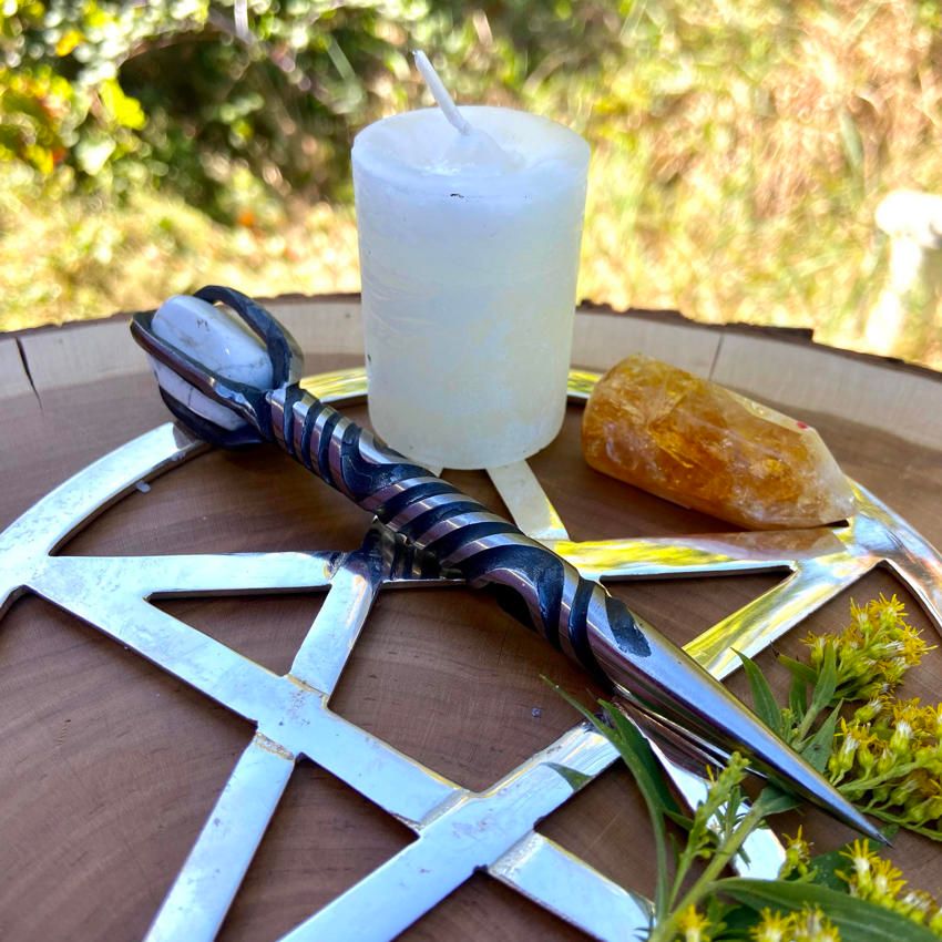 Blessed Herbal Ancestor Votive (White / Peppermint, Musk, &amp; Sage)