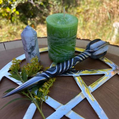 Blessed Herbal Prosperity Votive (Green / Orange Blossom, Clove, &amp; Cinnamon)