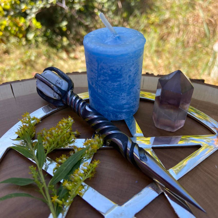 Blessed Herbal Inner Balance Votive (Light Blue / Cedarwood, Jasmine, &amp; Sage)