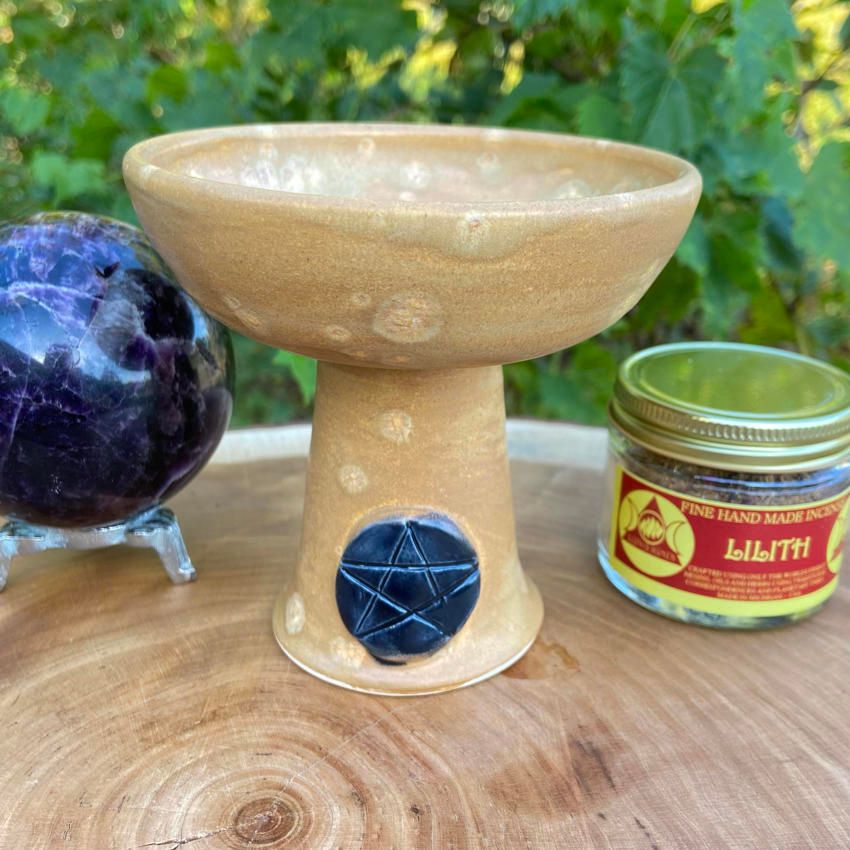 Luna Ignis Ceramic Incense Burner Spotted Sand With Black Pentacle