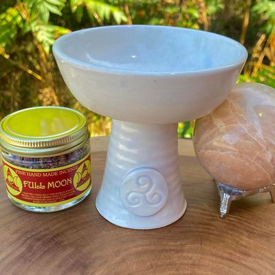 Luna Ignis Ceramic Incense Burner White with Matte Finish Triskelion