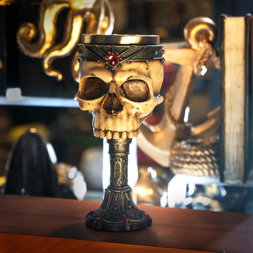 Crowned Skull Goblet Y9272