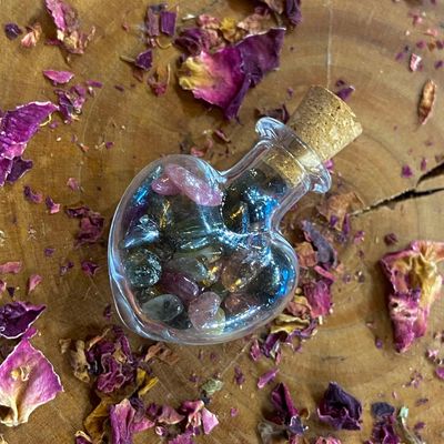 Love Heart Small 1 Inch spell jars for pendants (Crystal Chip Bar)