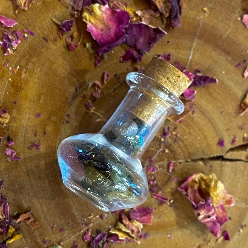 Vial Small 1 Inch spell jars for pendants (Crystal Chip Bar)