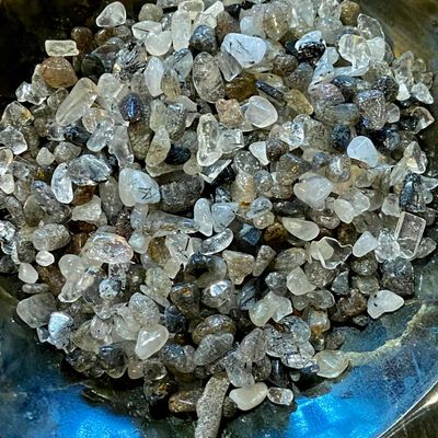 Rutilated Quartz Chips 1oz (Crystal Chip Bar)