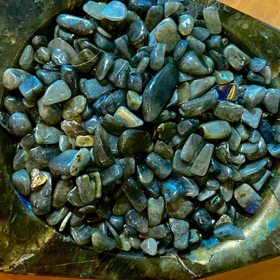 Black Labradorite Chips 1oz (Crystal Chip Bar)