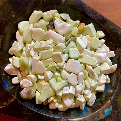 Lemon Chrysoprase Chips 1oz (Crystal Chip Bar)