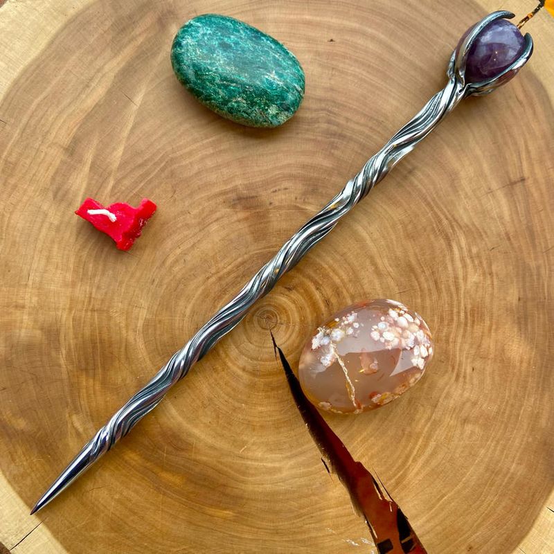 Iron Wand with Amethyst sphere - Gentle Vine Twist