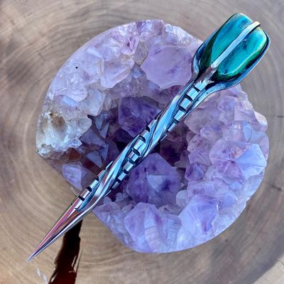 Crystal Burin with Malachite Staircase Twist