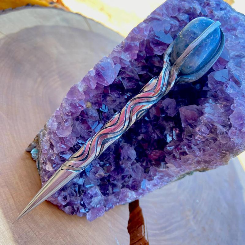 Crystal Burin With Grape Agate Vine Twist
