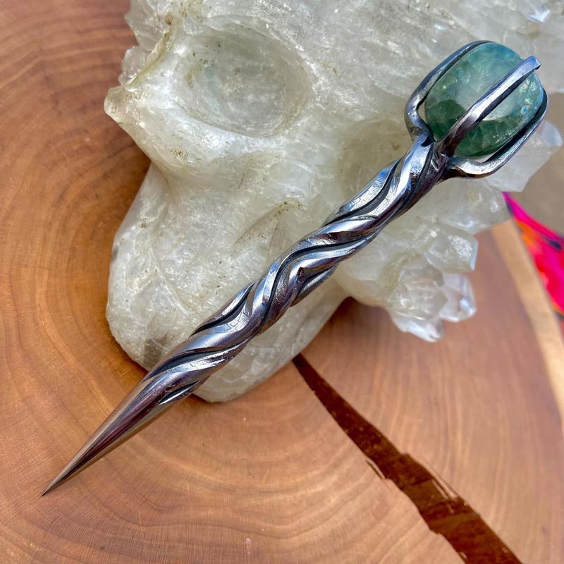 Crystal Burin With Fluorite and Crossed Vine Twist