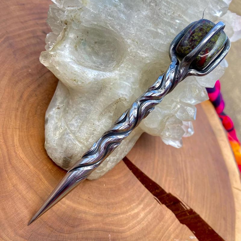 Crystal Burin With Dragonstone and Crossed Vine Twist