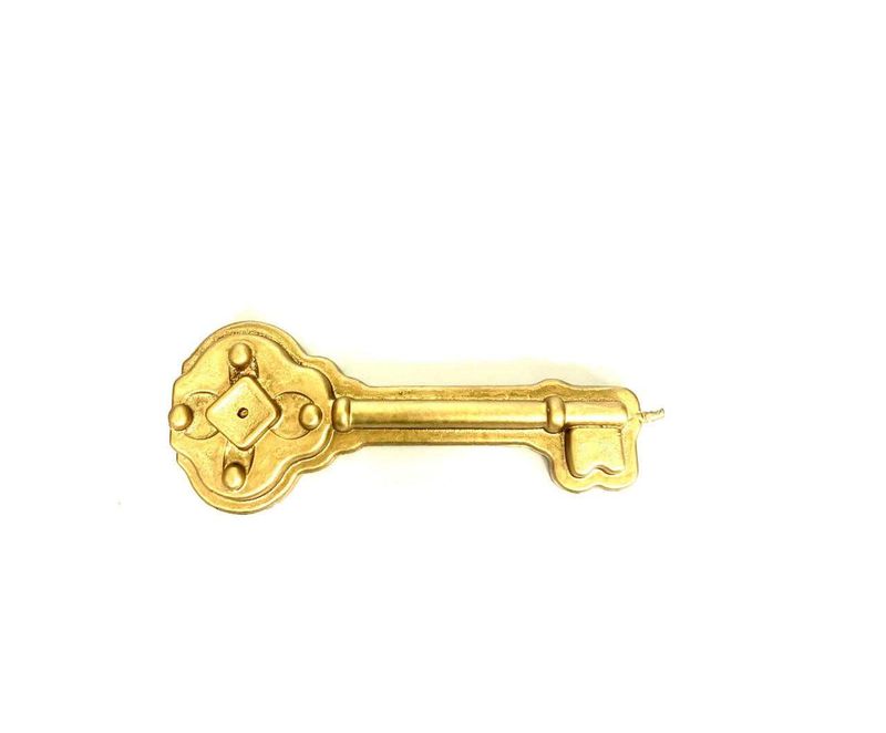 Gold Hecate Key Candle
