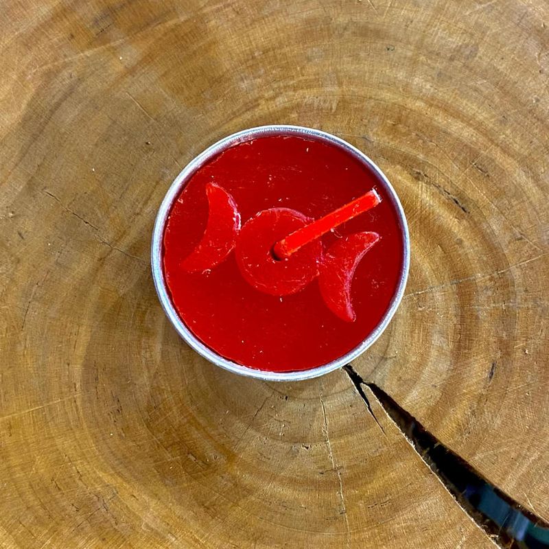 Red Triple Moon Tea Light
