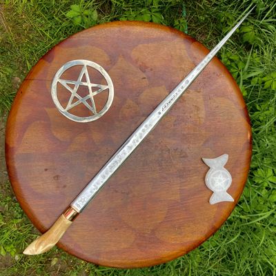 Luna Ignis Grey Witches Circe Sword With English Graveyard Yew Handle Luna Ignis Grey Witches Circe Sword With English Graveyard Yew Handle
