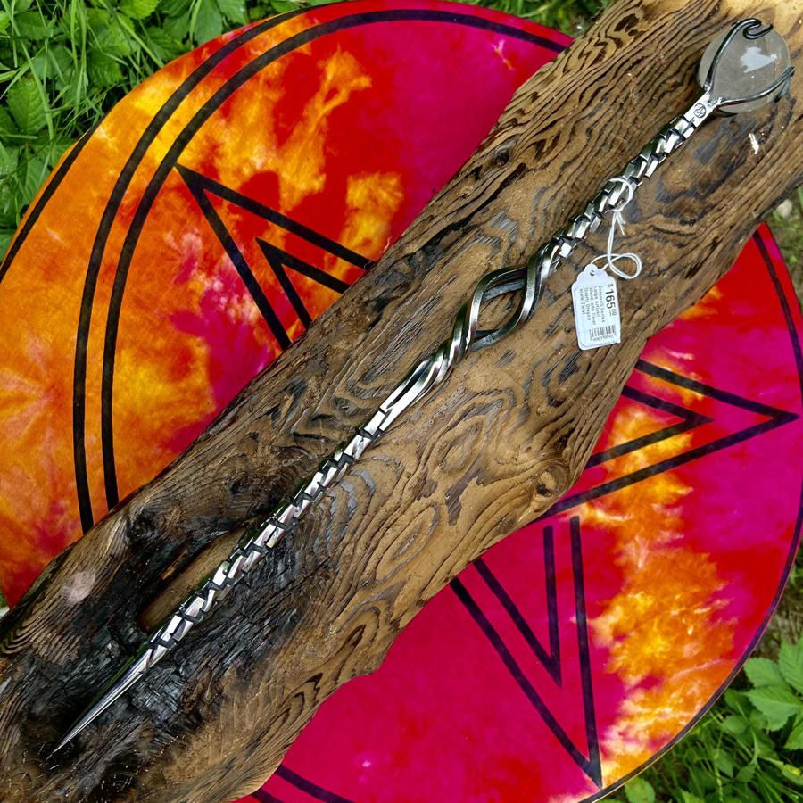Ensorcell Series Large Artisan Wand with Clear Quartz Dragon scale Twist