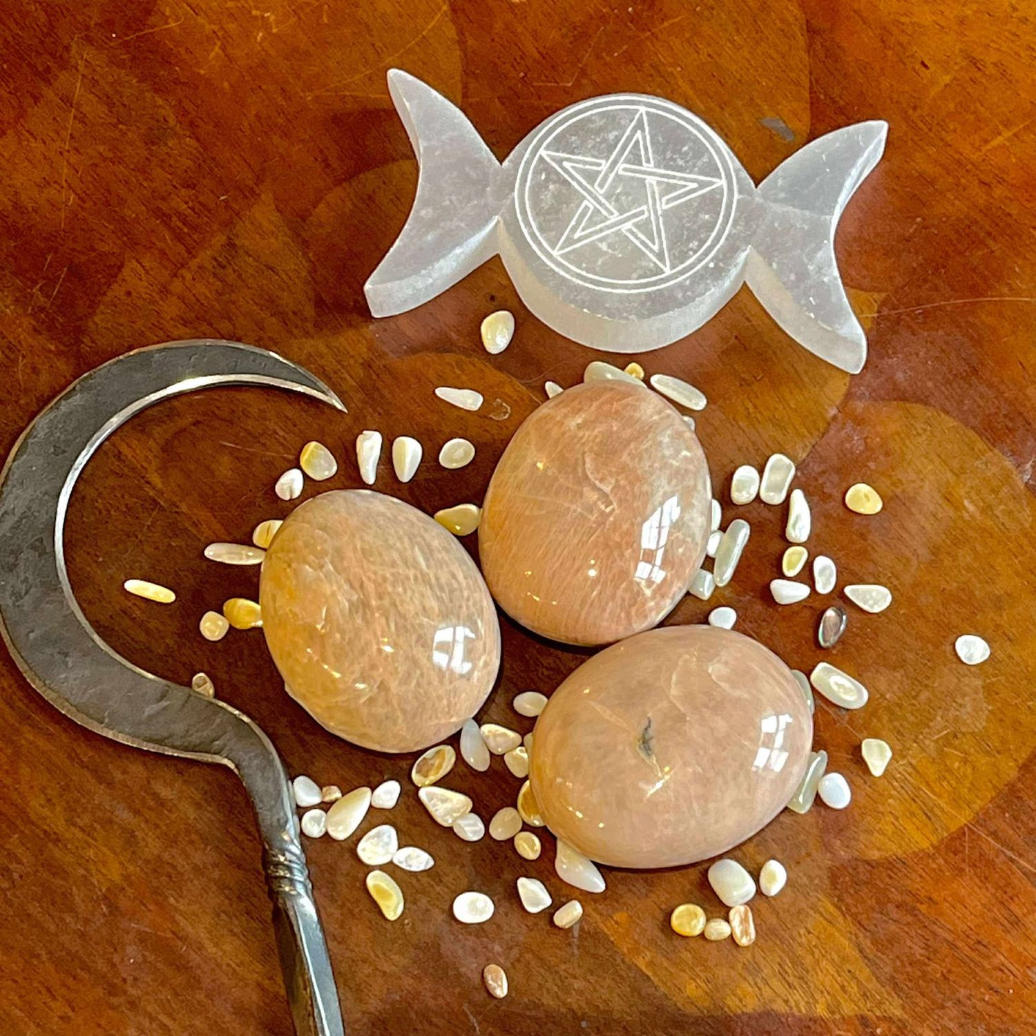 Sunstone Palm Stone