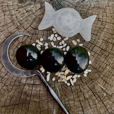 Black Tourmaline Palm Stone