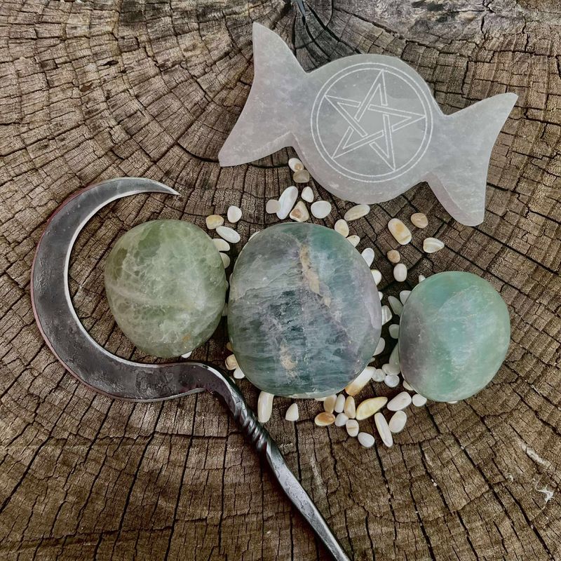 Fluorite Palm Stone
