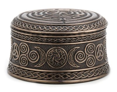Hecate&#39;s Wheel Trinket Box