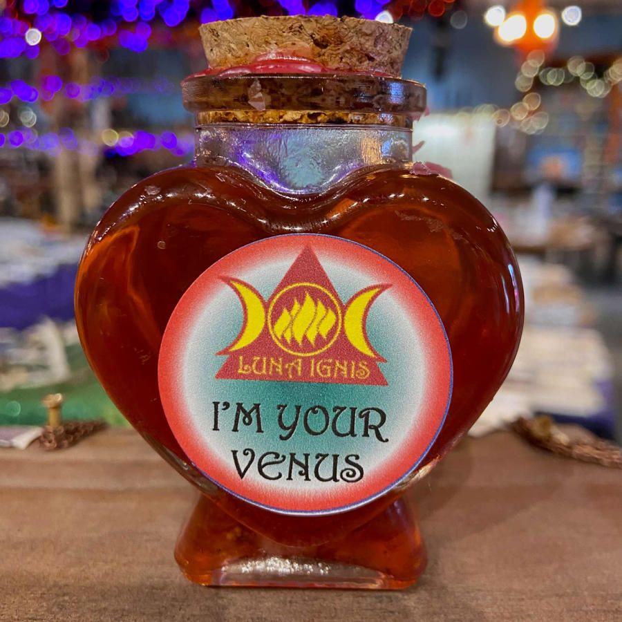 Luna Ignis I&#39;m Your Venus