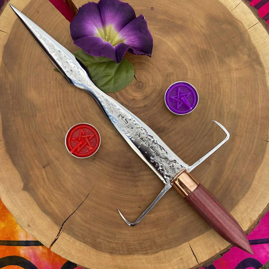 Luna Ignis Ego Lupus Wolf Witchcraft Athame with Purple Heart And Guard 1