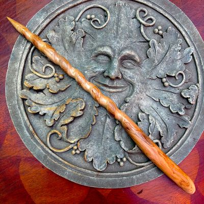 Luna Ignis English Rowan Wand Brigitania