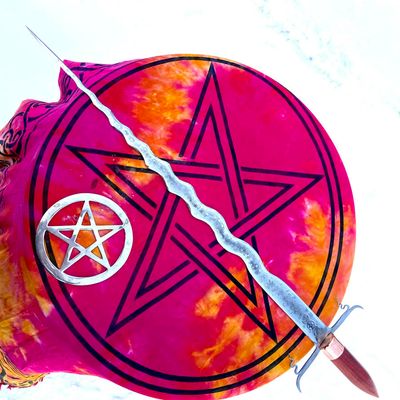 Luna Ignis Morganna Sword Vermillion  with guard