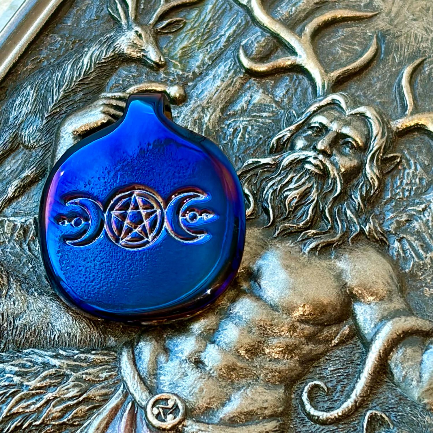 Luna Ignis Colorized Polished Iron Triple Moon Amulet Pendant