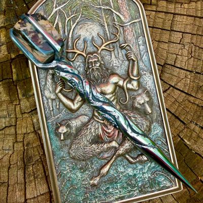 Crystal Burin With Rhodonite Speckled Vine Twist