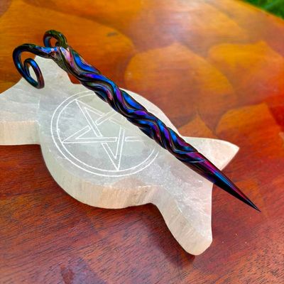 Rams Horns Burin or Candle Scribe Vine Twist Iridescent
