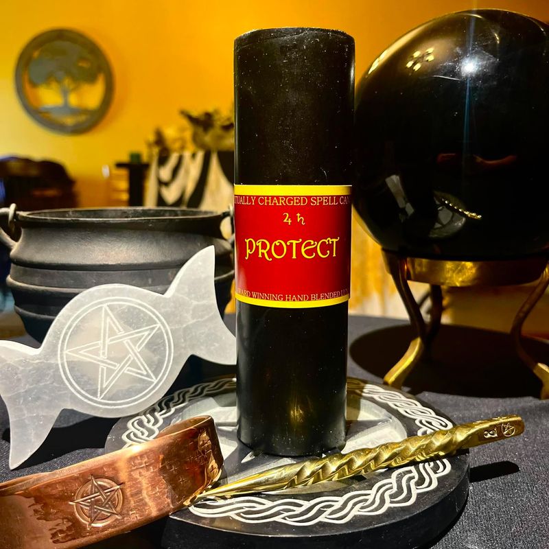 Luna Ignis Pillar Candle Protect