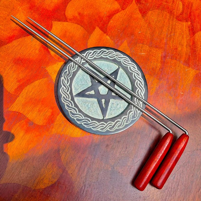 Dowsing Rods With Vermillion aka Padauk Handles Dowsing Rods With Vermillion aka Padauk Handles