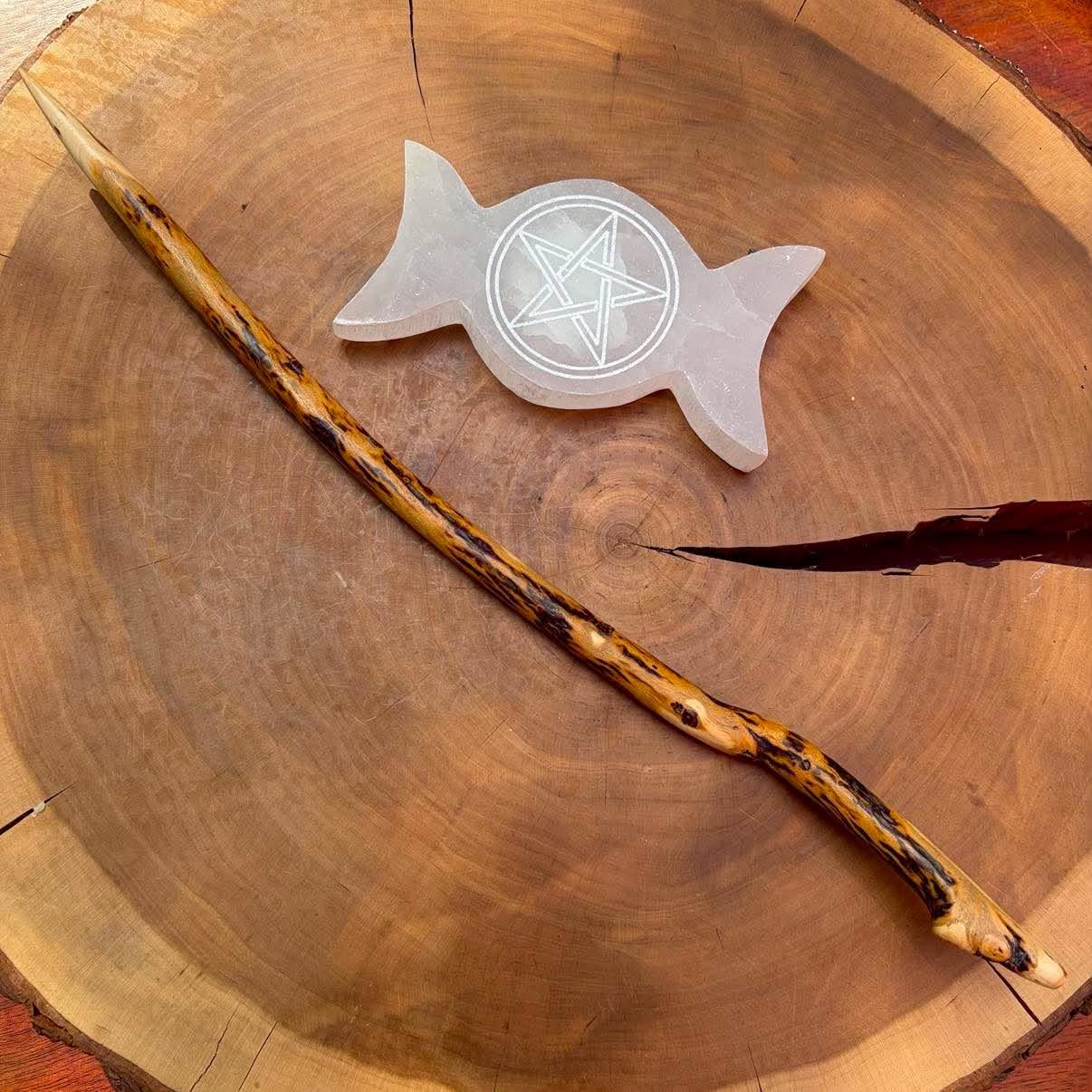 Luna Ignis English Blackthorn wand Circe Luna Ignis English Blackthorn wand Circe