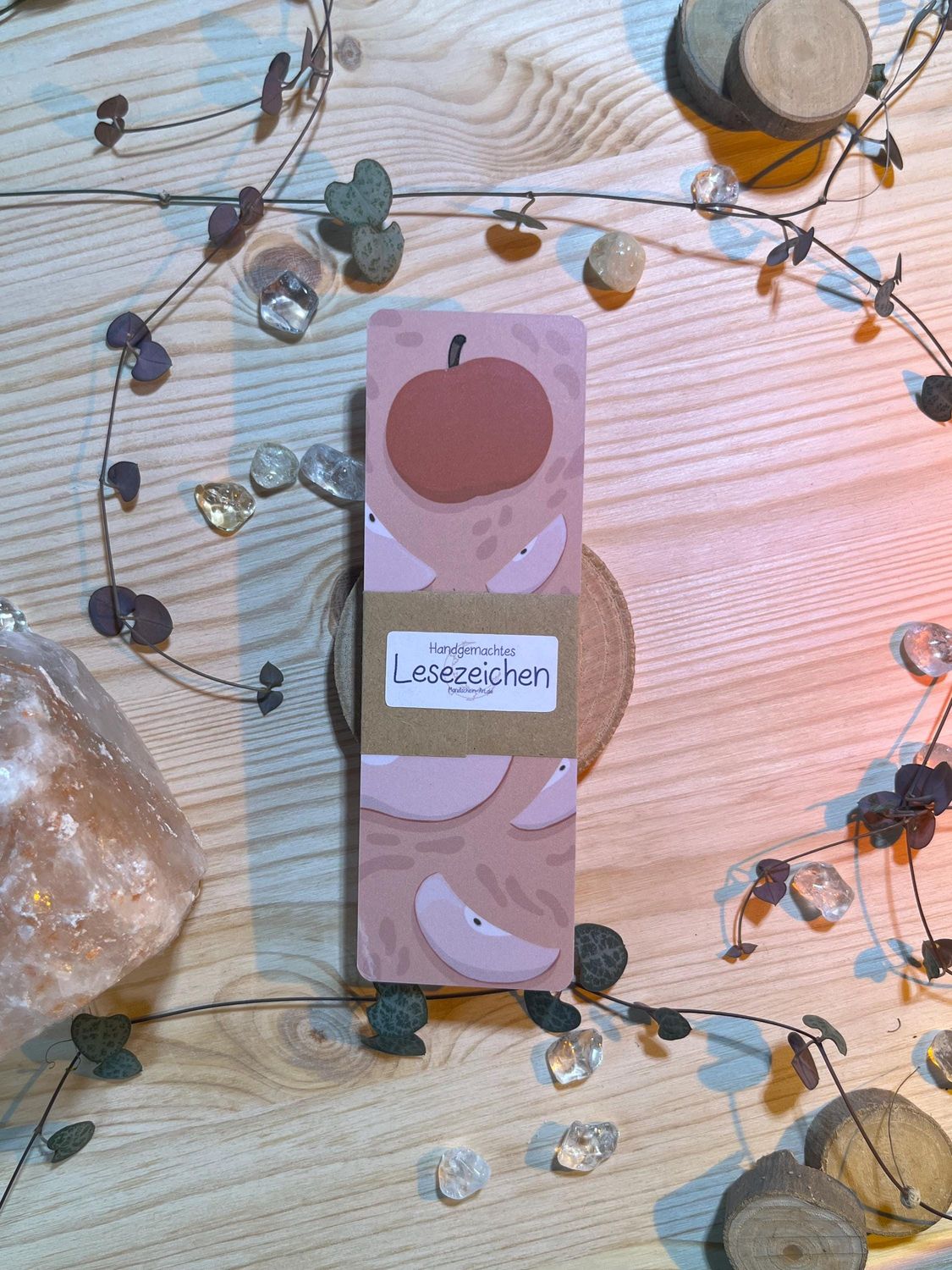 5Lesezeichen - roter Apfel