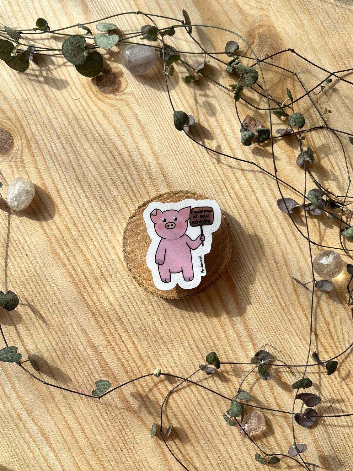 Vinyl Sticker - Schwein „Faschismus ist sau scheiße“